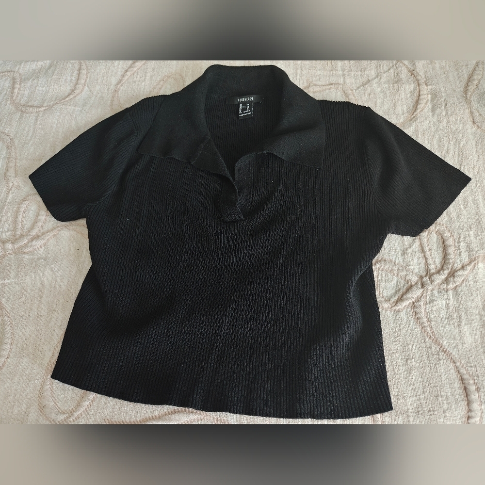 Forever 21 Black Ribbed Polo Crop Tee